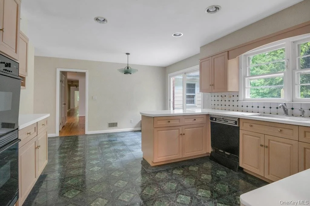 Photo of 6 Birch Grove Drive