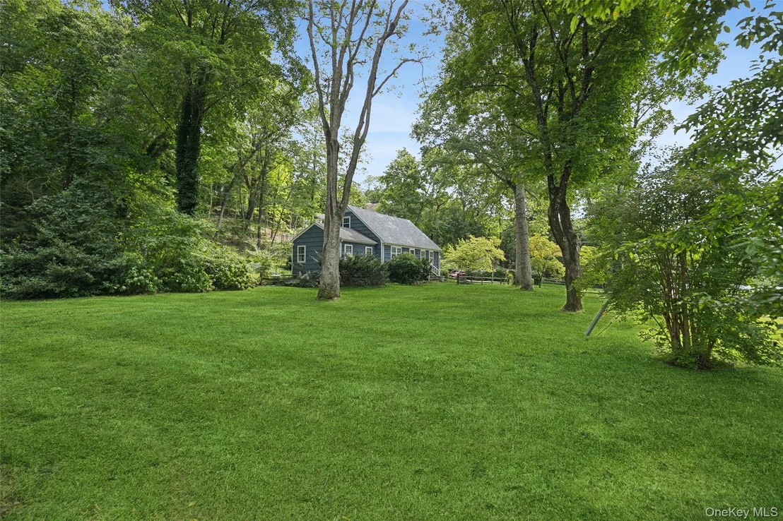 Photo of 10 Goose Hill Road