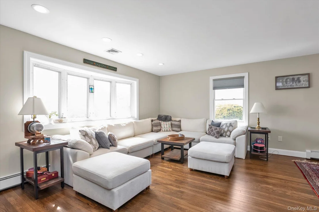 Photo of 35 Lee Avenue