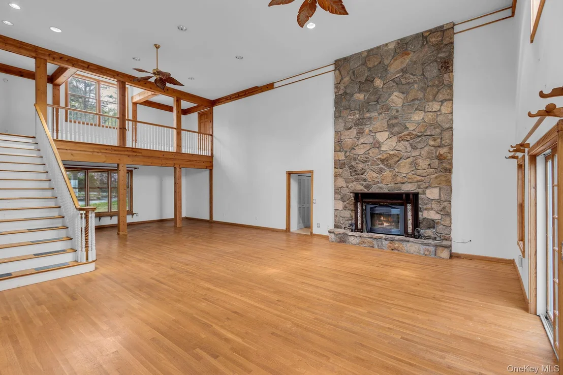 Photo of 172 Cornwall Hill Road