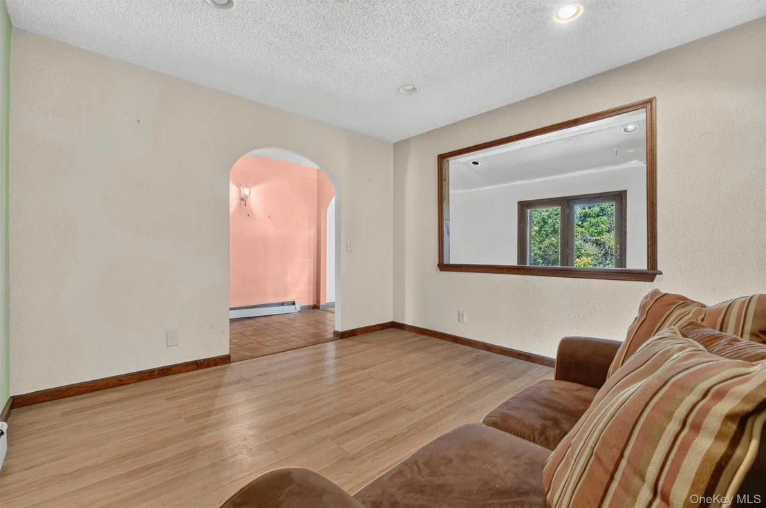 Photo of 25 Red Mills Road