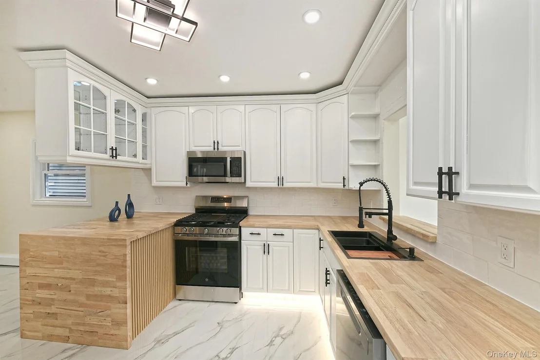 Photo of 116 Beach Avenue