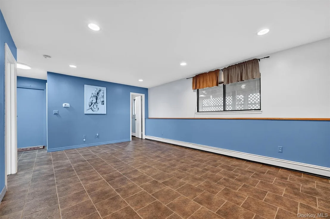 Photo of 22 Cambridge Circle