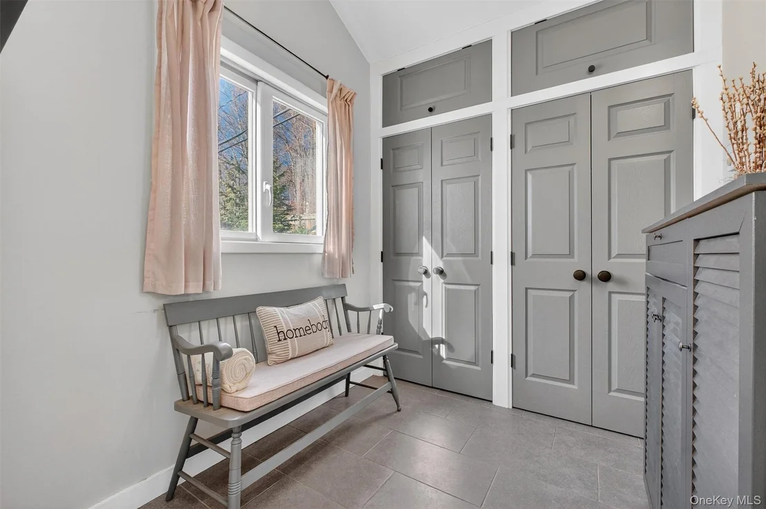 Photo of 255 Haviland Drive