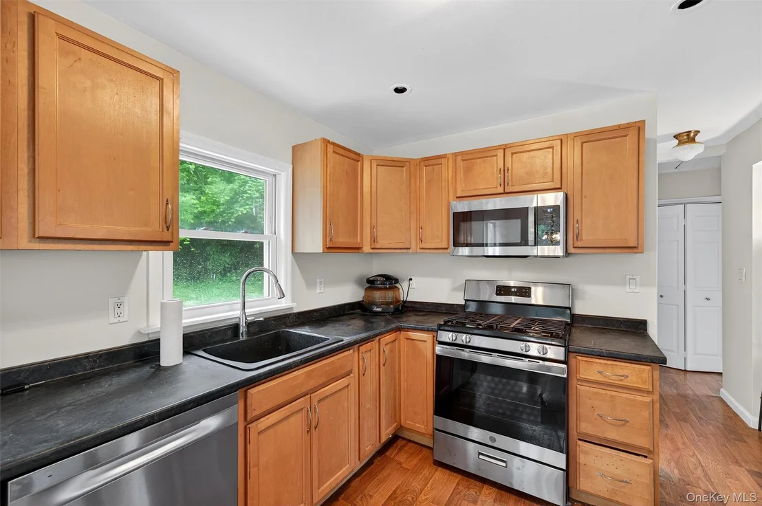 Photo of 15 Claremont Trail