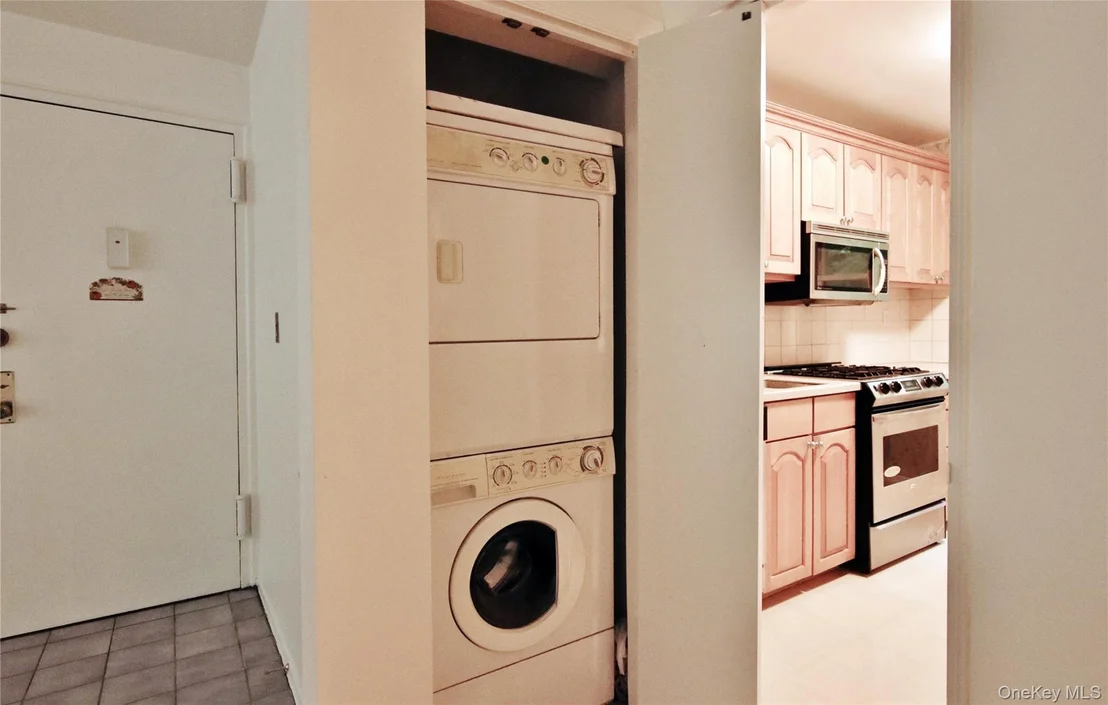 Photo of Unit D at 71 Avon Circle