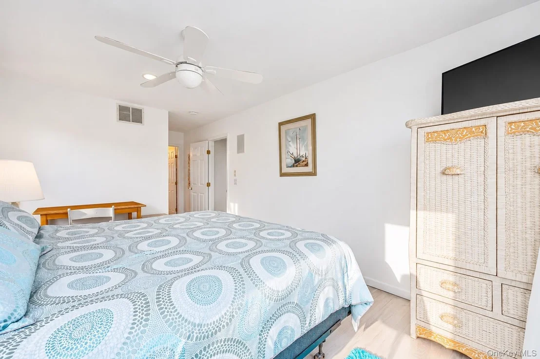 Photo of 431 Dune Road