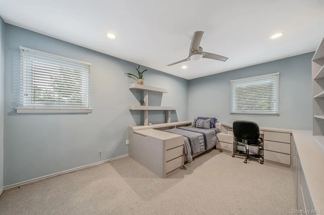 Photo of 2 Sagamore Way N