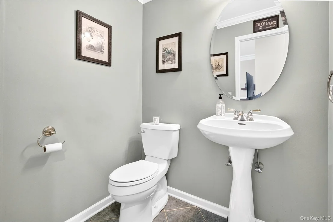 Photo of 12 Meadowview Lane