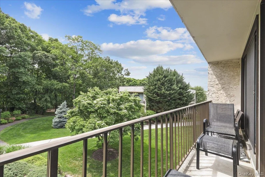 Photo of Unit 2C at 152 Overlook Avenue