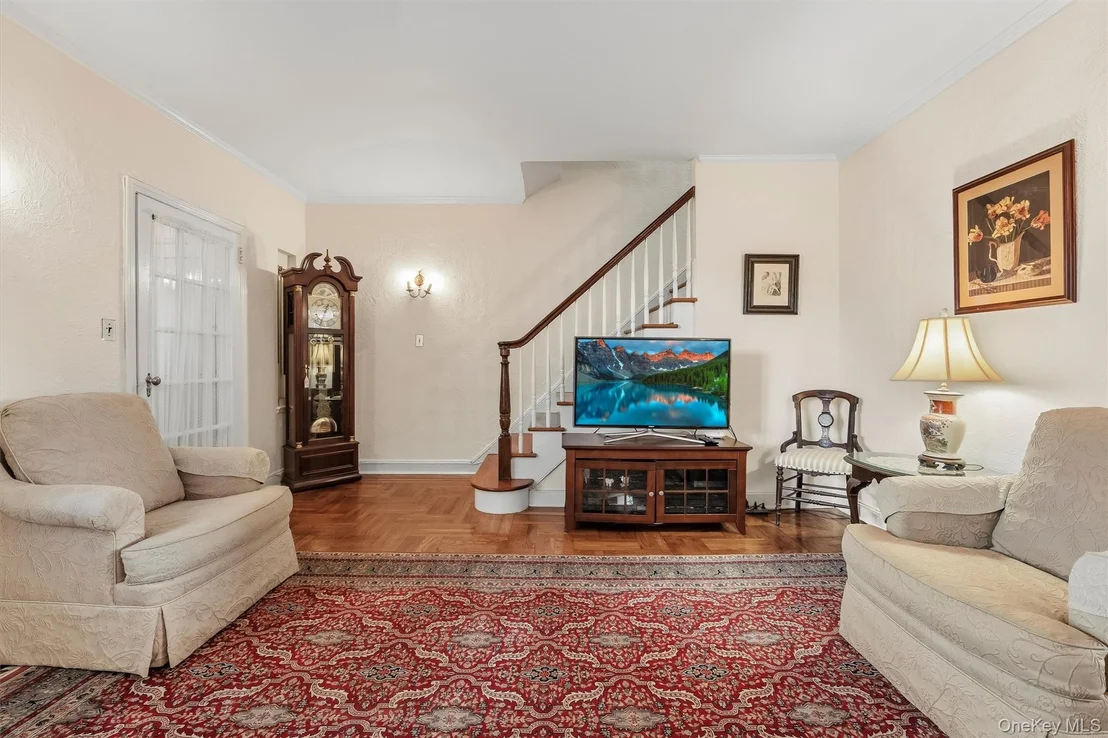 Photo of 1114 Mace Avenue