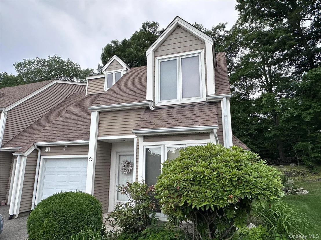 Photo of 70 Spring Pond Drive