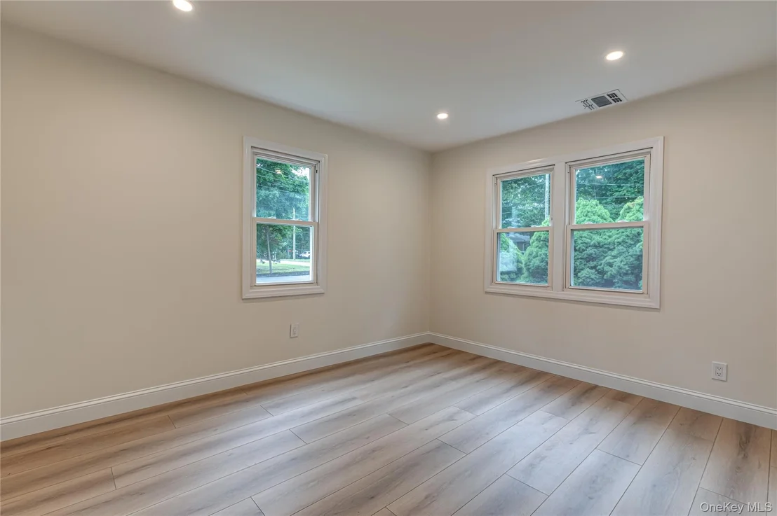 Photo of 52 Summit Drive