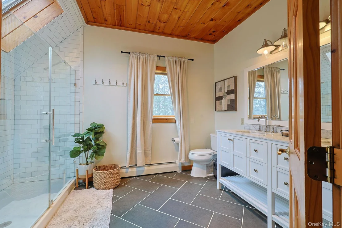 Photo of 412 Pine Grove Road