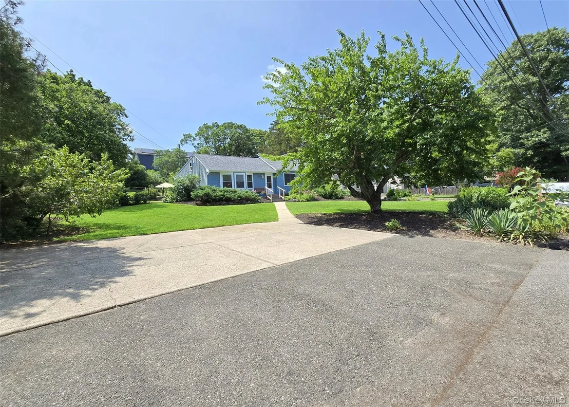 Photo of 46 Peconic Street