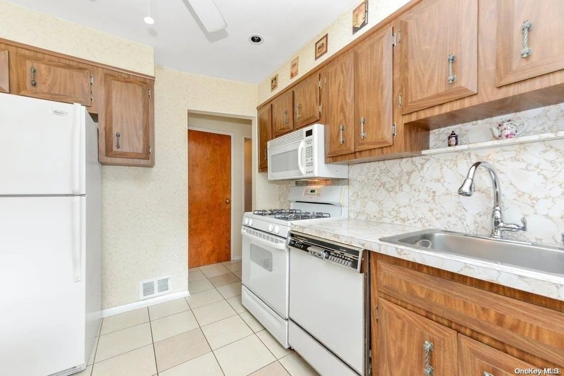 Photo of 21 Meadow Drive