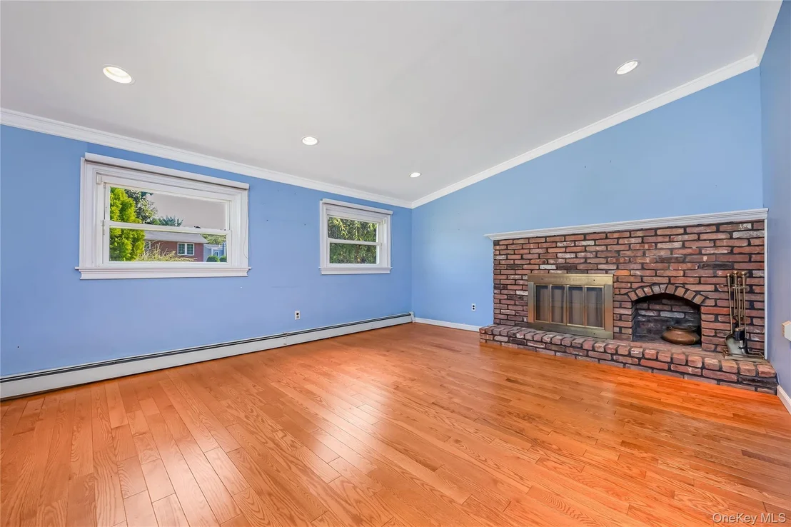 Photo of 52 Voorhis Drive