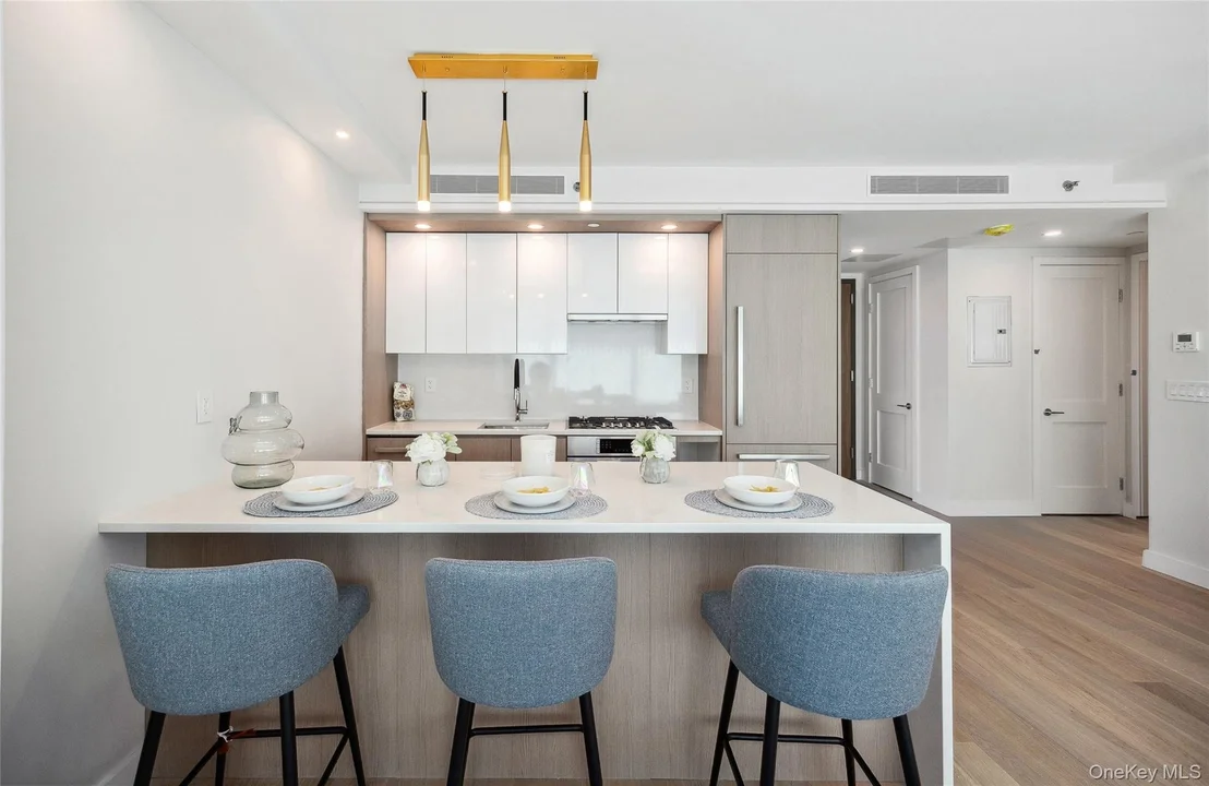 Photo of Unit 708 at 38-20 Parsons Boulevard
