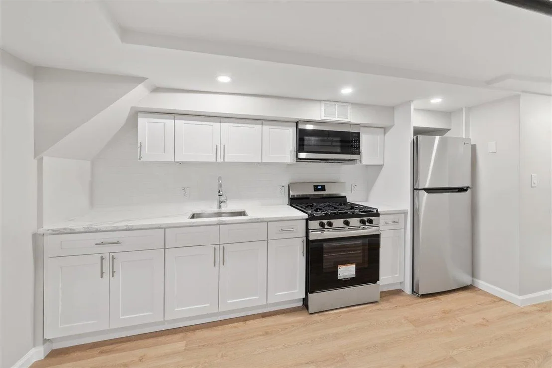 Photo of 3233 Corsa Avenue