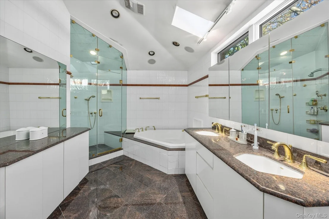 Photo of 20 Henhawk Road