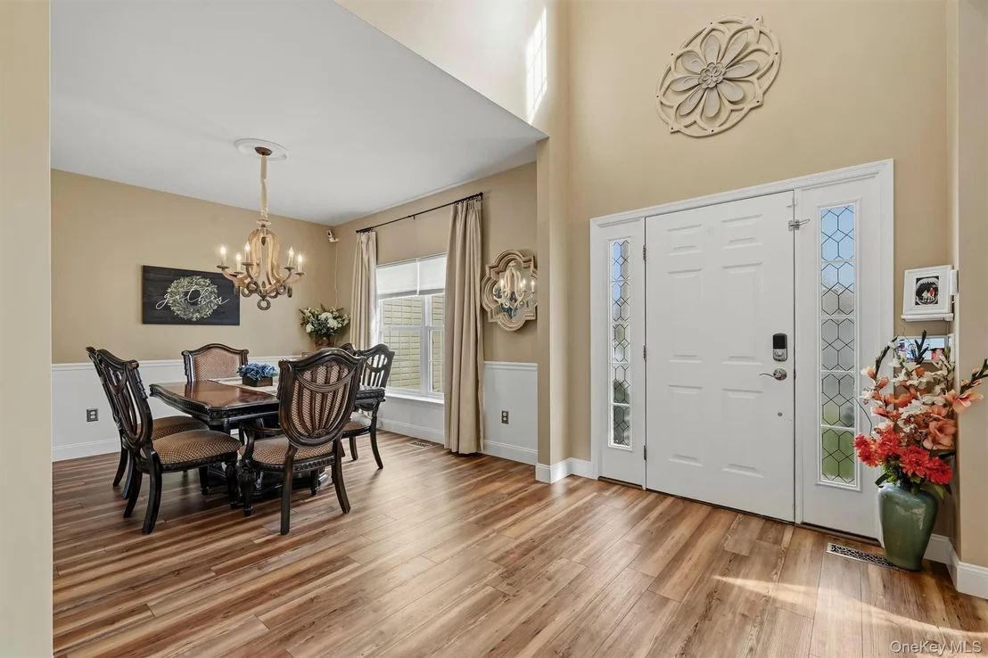 Photo of 2726 Colonial Drive