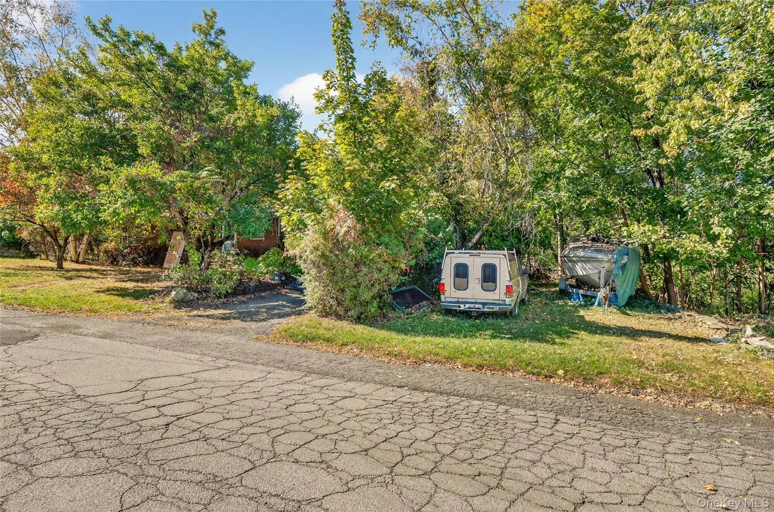 Photo of 25 Russell Road