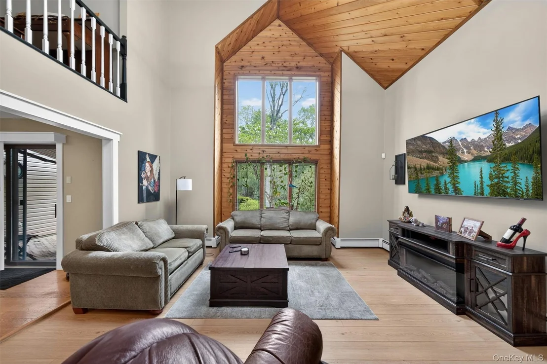 Photo of 233 Hill Road