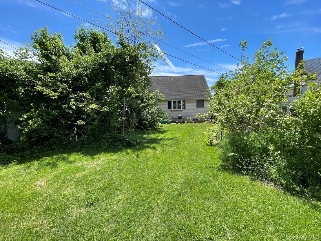 Photo of 2043 Paddock Road