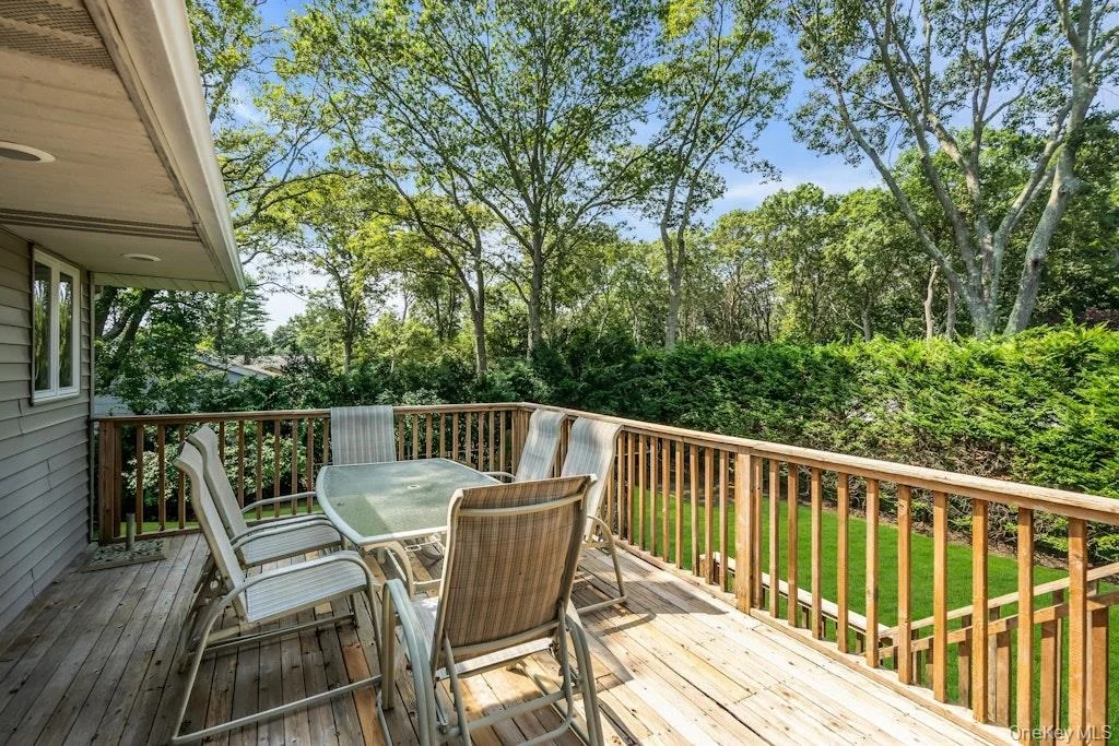 Photo of 174 Division Avenue