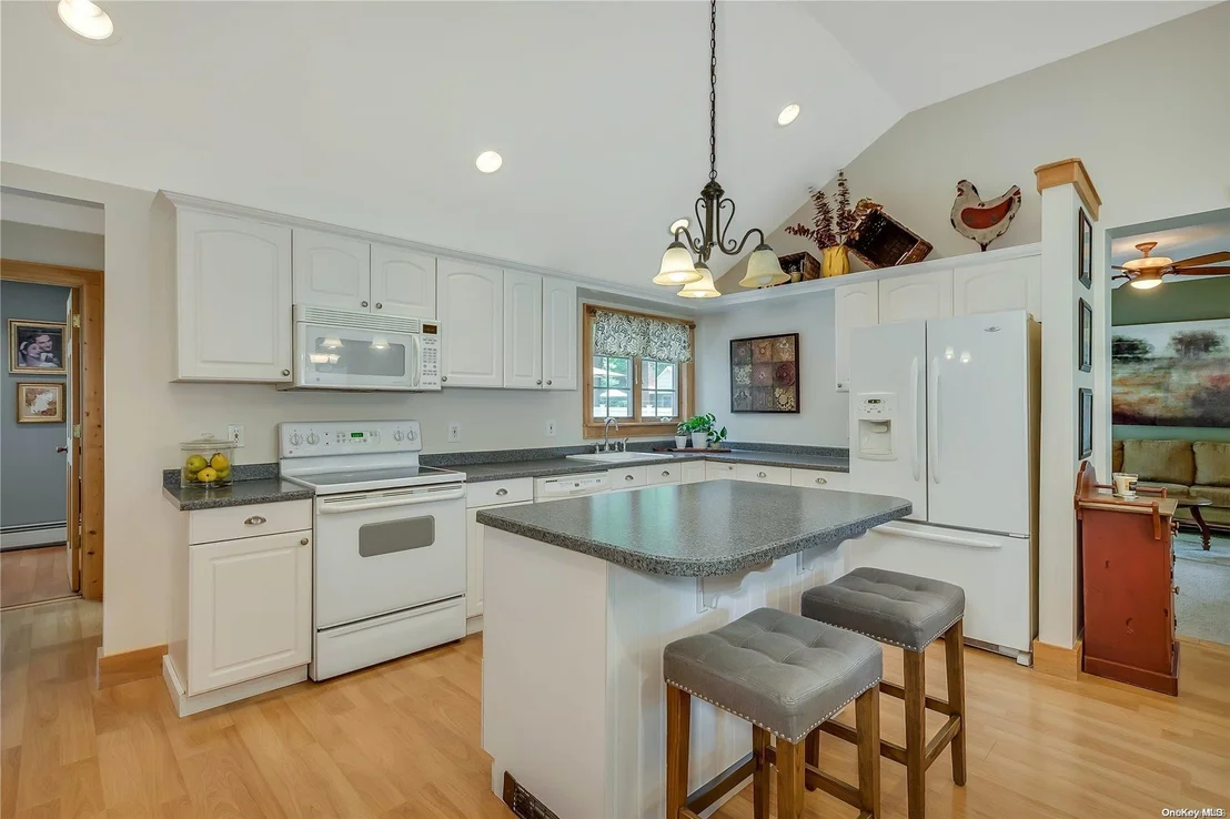 Photo of 21 Oak Street