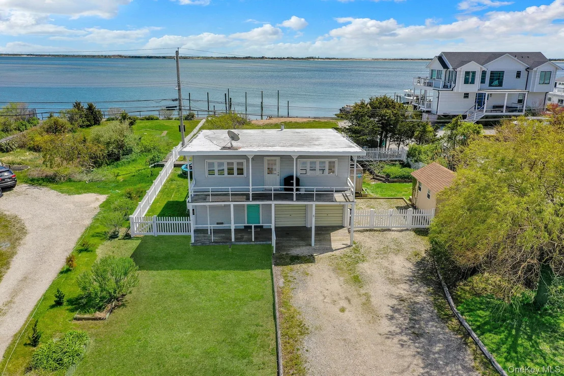 Photo of 6 Oak Beach Road
