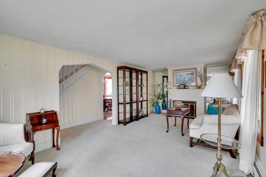 Photo of 279 Sunset Avenue