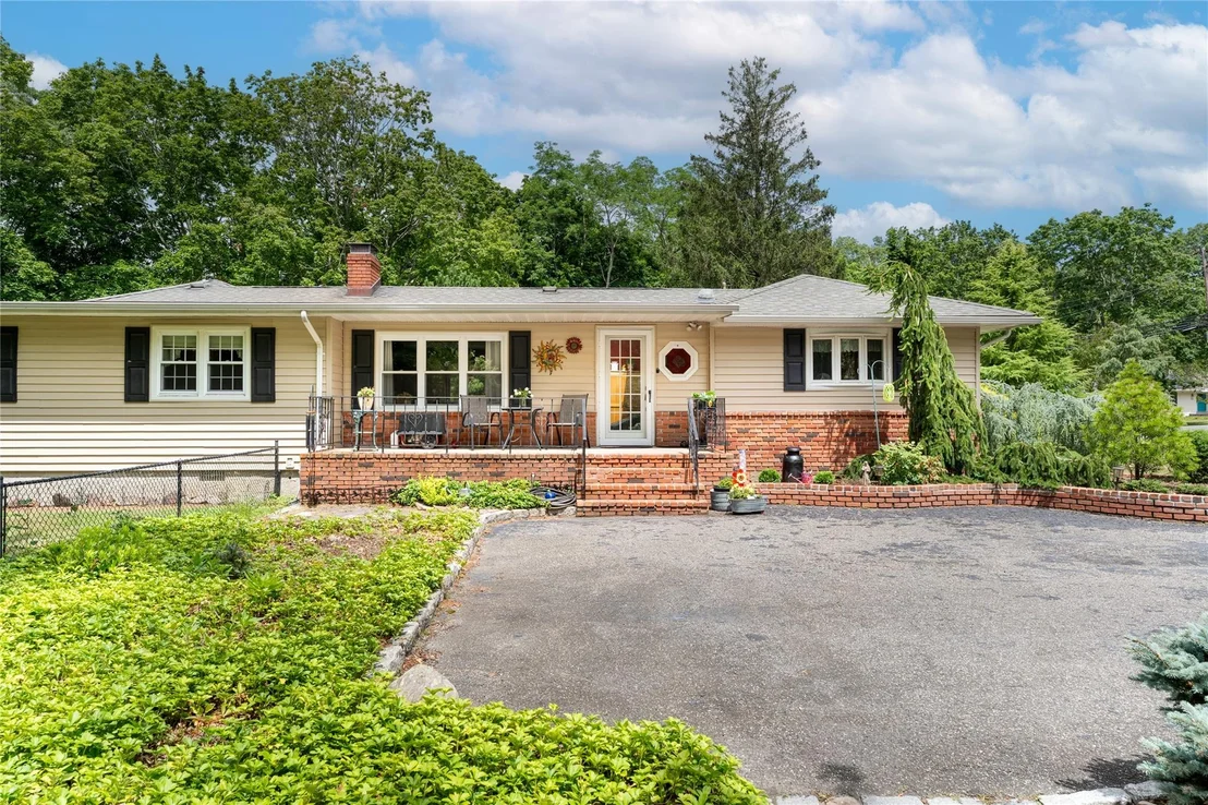 Photo of 31 Remsen Road