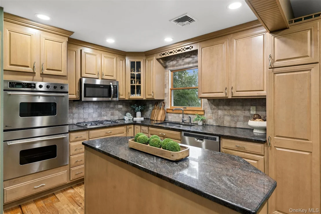 Photo of 21 Edgewood