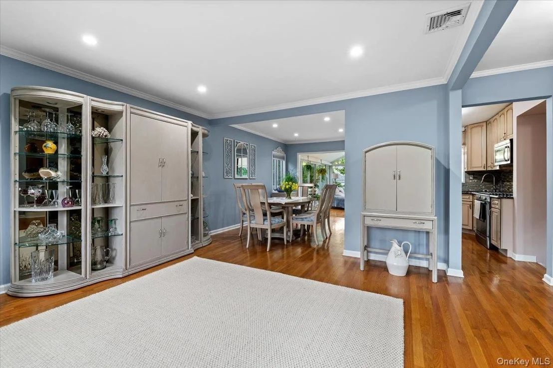 Photo of 10 Peter Road