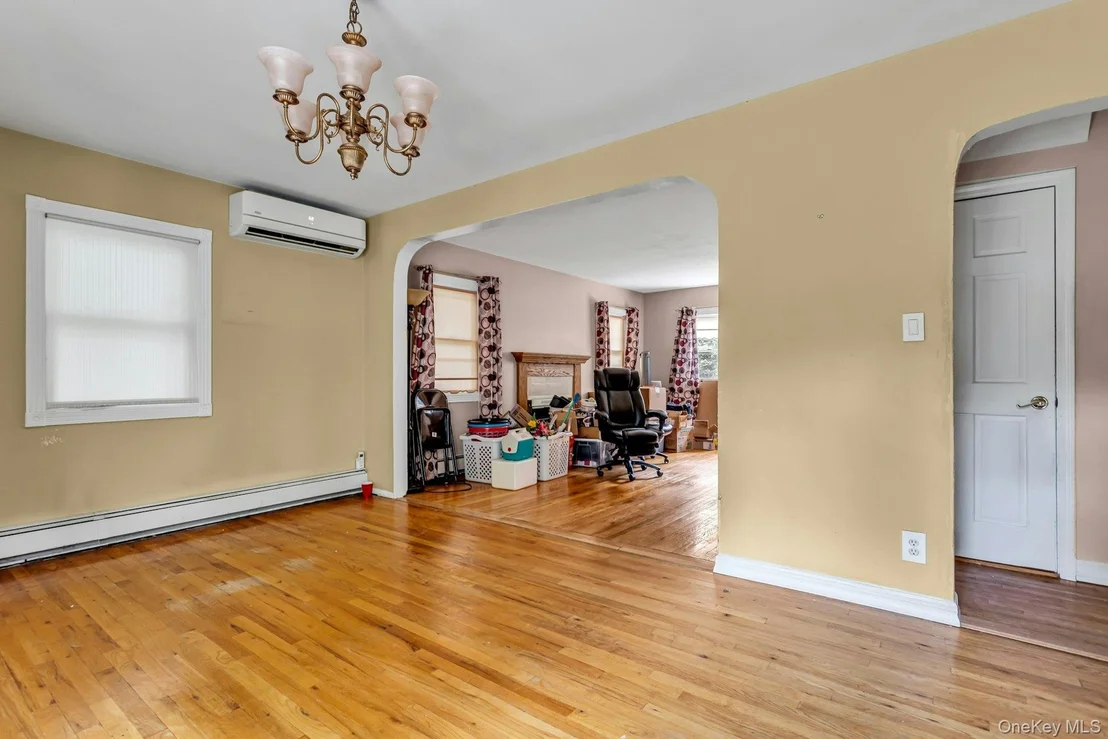 Photo of 35 Willits Road