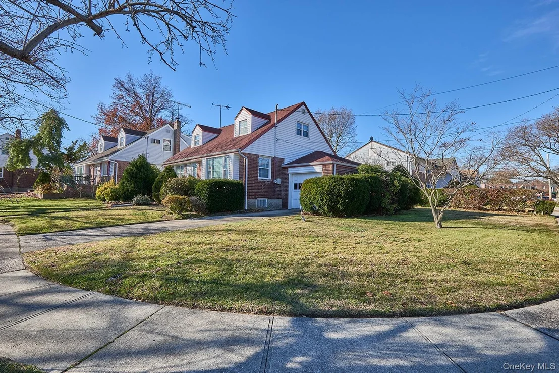 Photo of 1068 Ashley Drive
