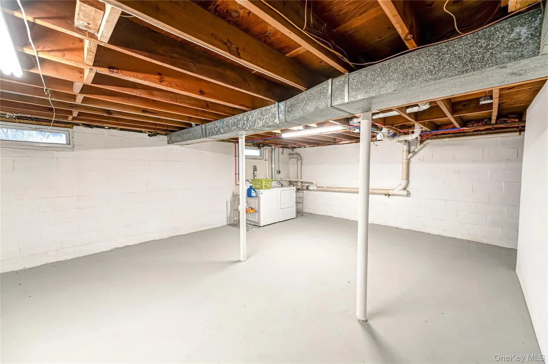 Photo of 33 Maple Avenue