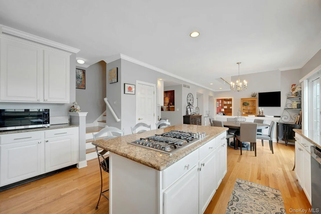 Photo of 34 Eagle Court