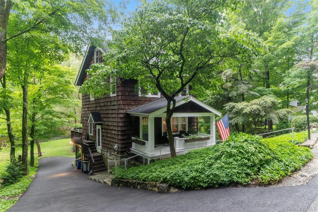Photo of 28 Inningwood Road