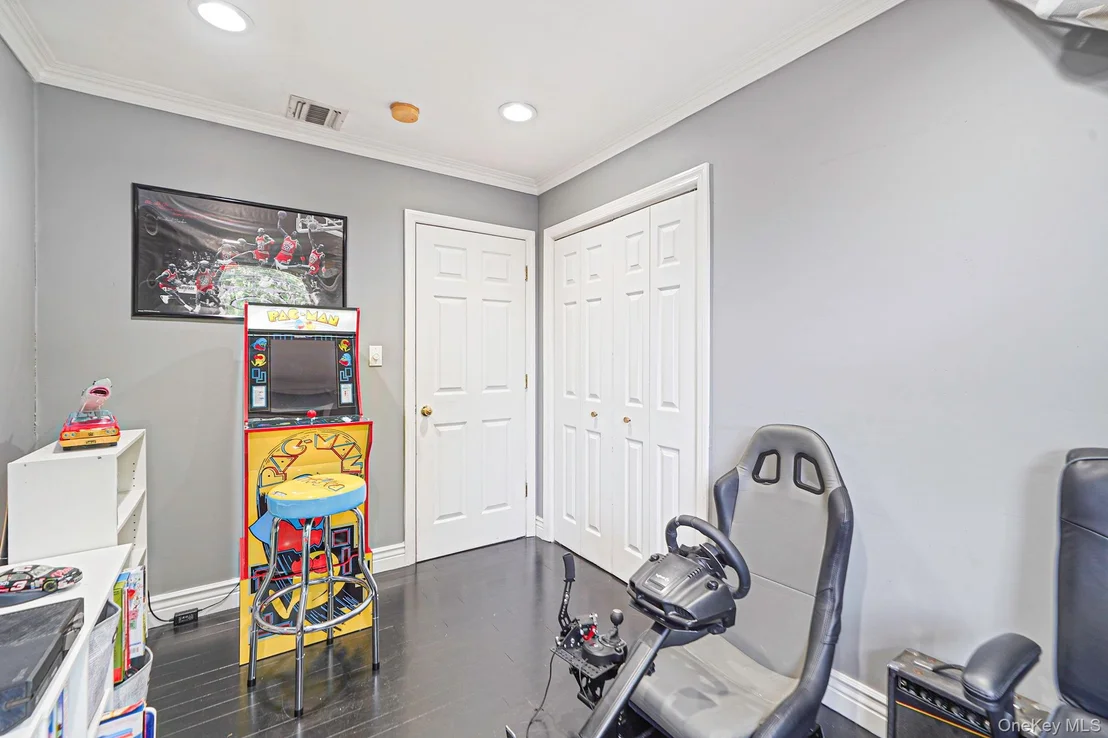 Photo of 1 Settler Drive