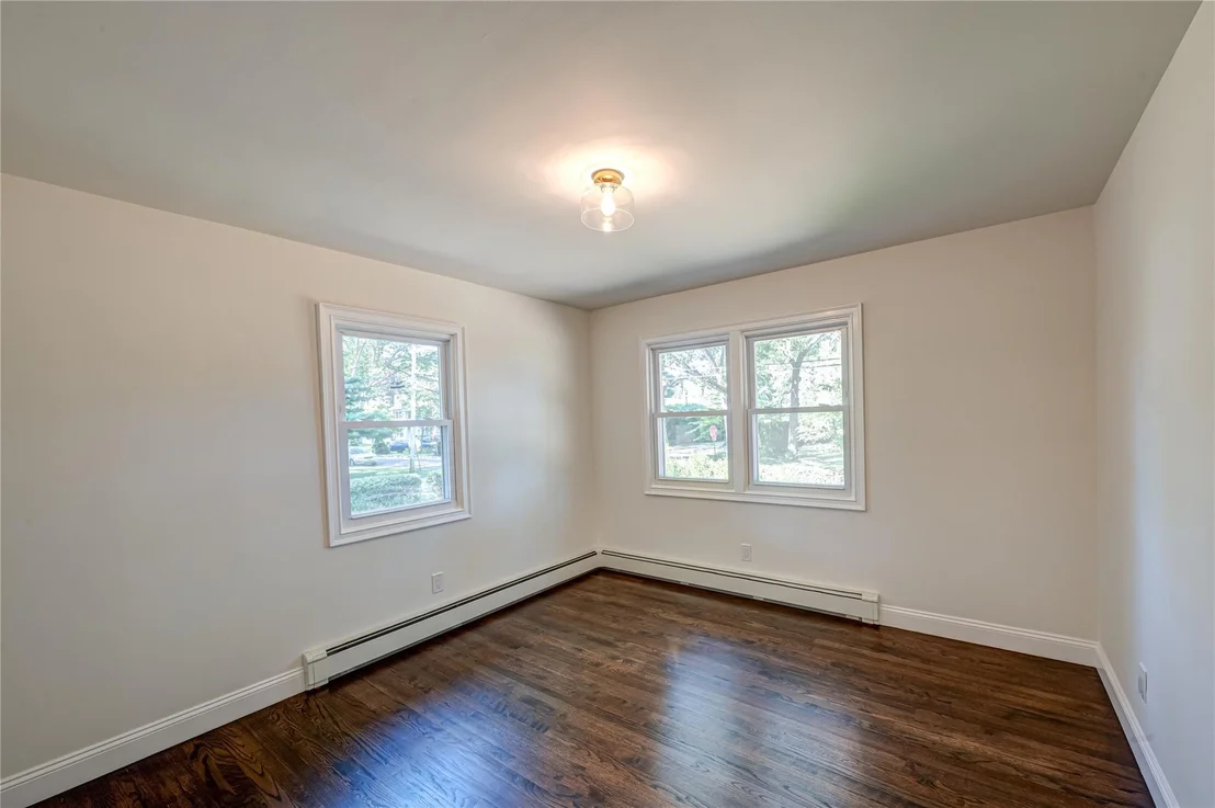 Photo of 43 Sheppard Lane