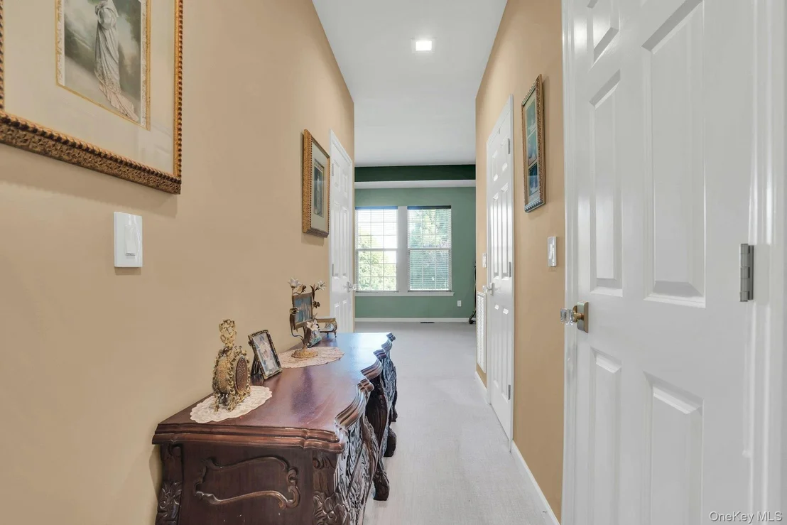 Photo of 420 Stonecrop Road
