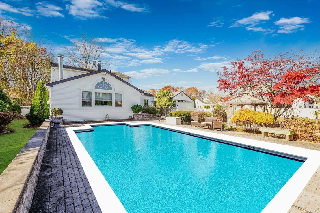 Photo of 10 Marchant Drive