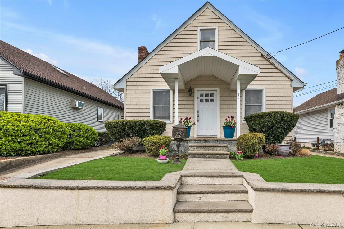 Photo of 3080 Roxbury Road