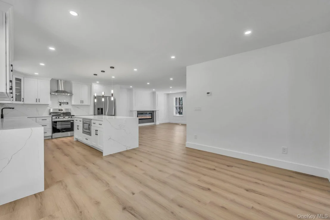 Photo of 39 Lakeview Drive