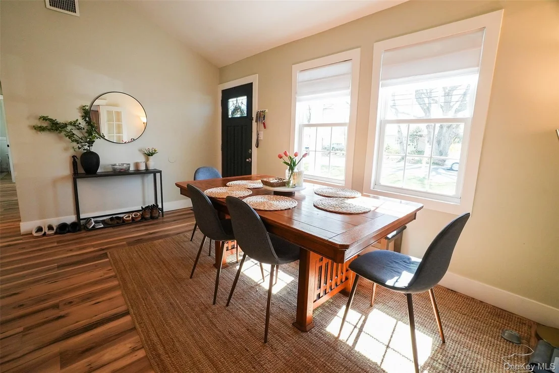 Photo of 1026 Howells Road