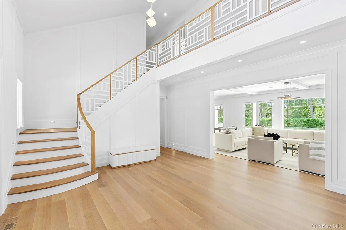 Photo of 171 Oneck Lane