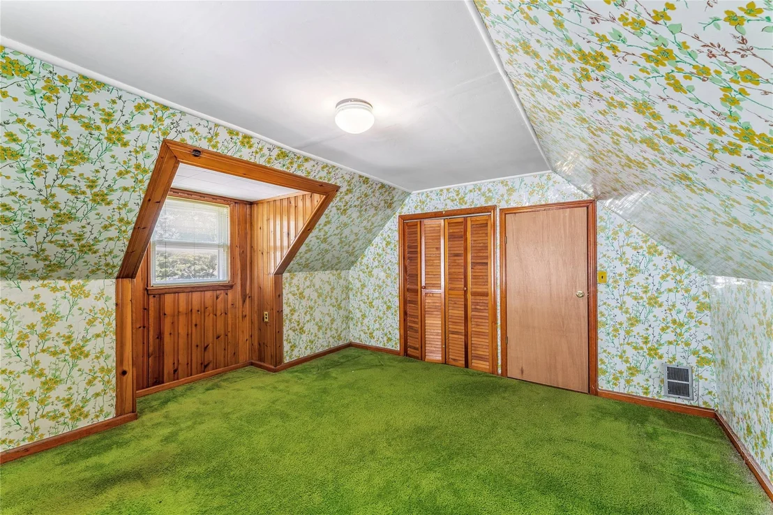 Photo of 248 Cushing Avenue