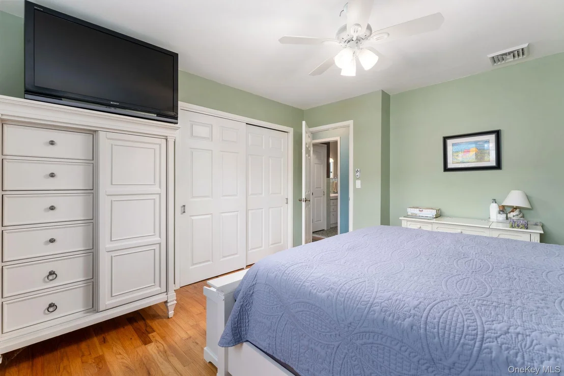 Photo of 23 Staller Boulevard